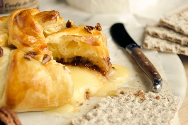 balsamic fig brie in pastry