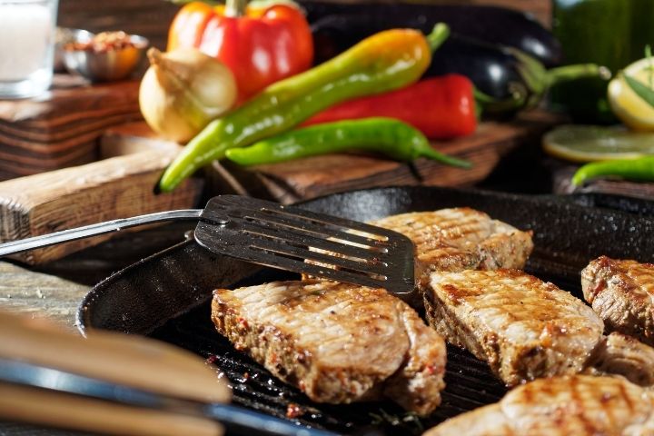 balsamic caramelized onion glazed pork chops