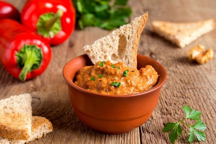 roasted red pepper & goat cheese spread